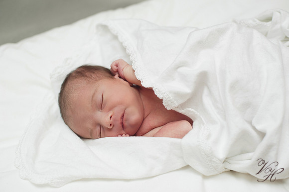 Newborn Photos-102
