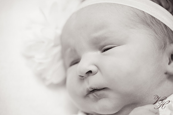 Amelia.bw-156