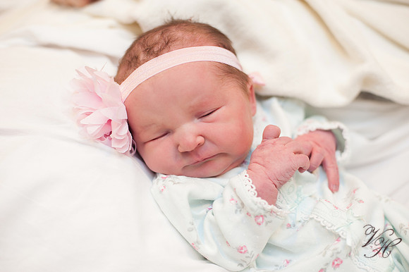 Amelia-158