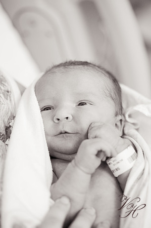 Amelia.bw-137