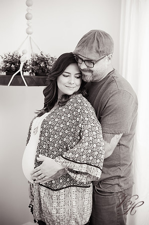 Cameron.Maternity.bw-64