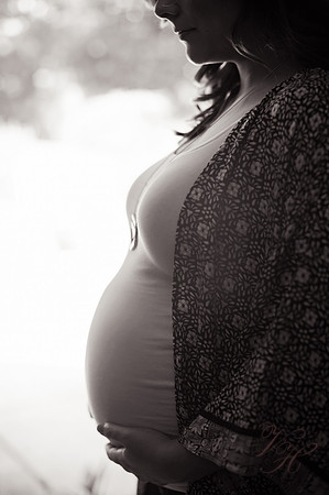 Cameron.Maternity.bw-99