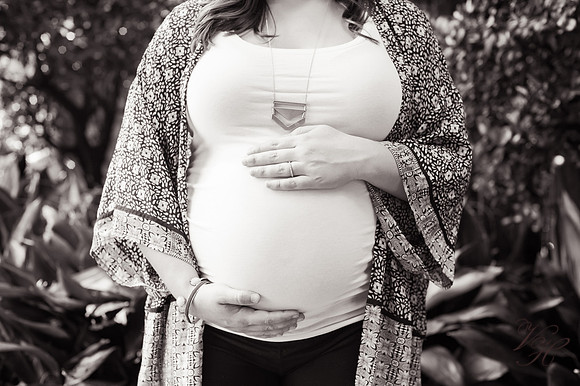 Cameron.Maternity.bw-103