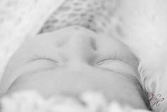 Penelope.bw-60