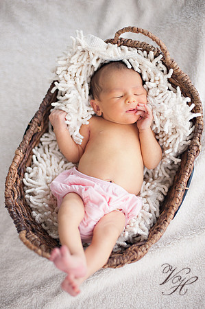 JacksonvilleNewbornPhotographer-112