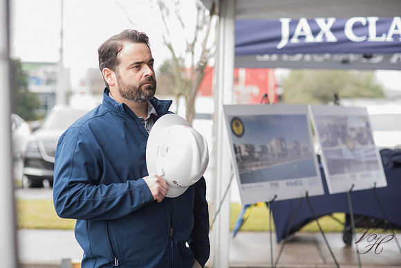 JXC.Topping Off.web-55